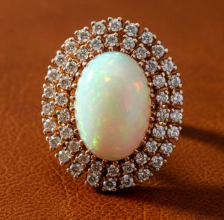 Estate Vintage 1980's Opal and Diamond 14K Yellow Gold Ring — detail view