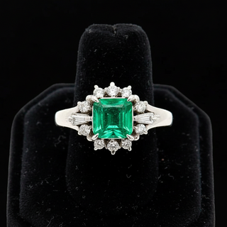 Estate Fine Emerald and Diamond Platinum Ring