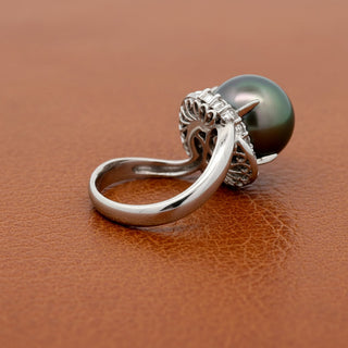 Estate Modern 11.90mm Tahitian Pearl and Diamond Platinum Ring — detail view