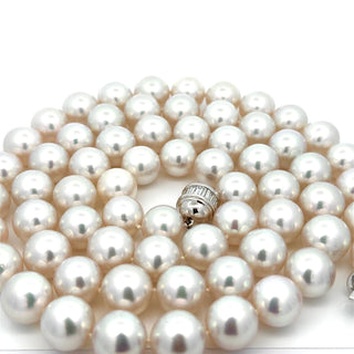 Estate jewelry — Estate Modern 1990's Fine 12.00-12.50mm South Sea Pearl and 5.00ctw Diamond 36" Necklace