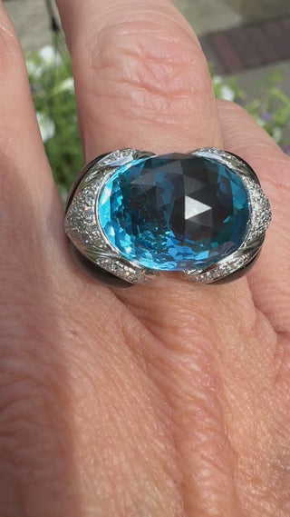 Estate Modern Italian Onyx, Blue Topaz and Diamond 18kt White Gold Ring — detail view