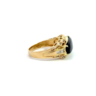 Estate Onyx and Diamond Ring 13153 — scale view