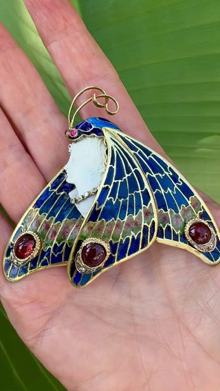 Estate Modern 1990's 18kt Yellow Gold Plique-A-Jour Enamel, Garnet, diamond, Pink Sapphire, Cameo Pendant/Brooch — detail view