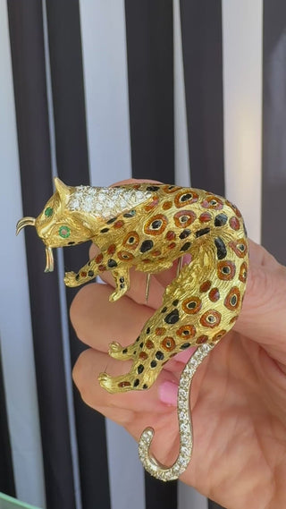 Estate Modern 1980's 18K White, Yellow Gold, Diamond, Emerald, Enamel Leopard Brooch — scale view