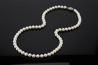 Estate Japanese Akoya 5-5.5mm Fine Cultured Pearl Strands 13307 — side view