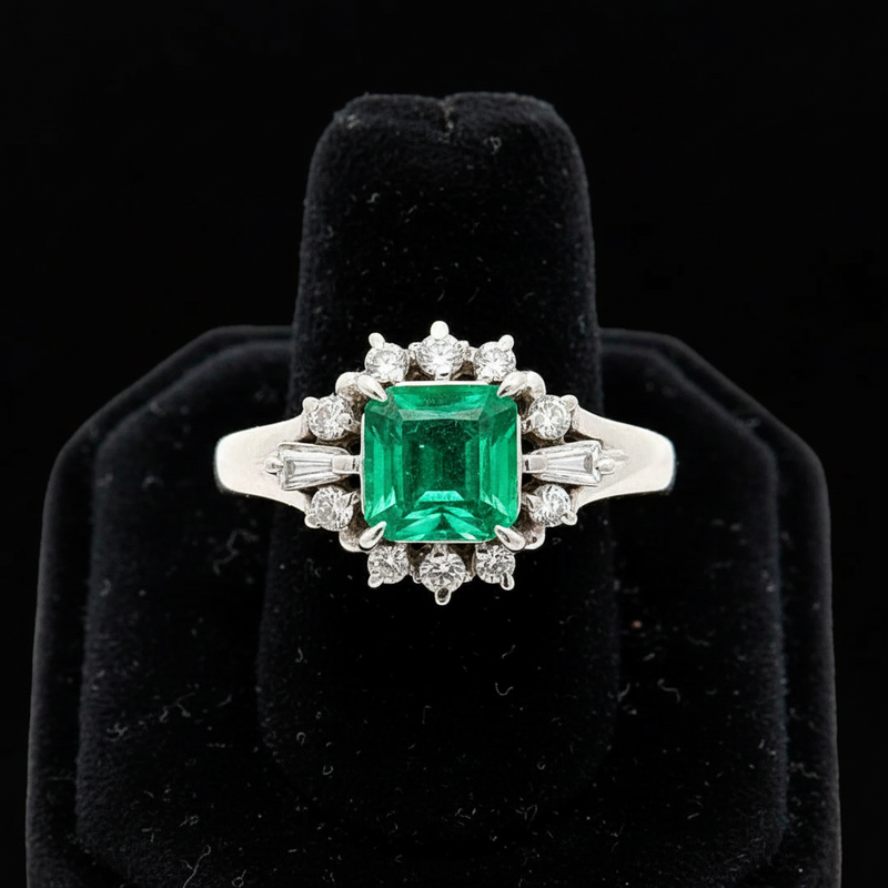 Estate Fine Emerald and Diamond Platinum Ring