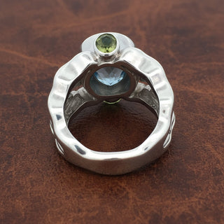 Estate Designer K.C. 7.00ct Aquamarina and Peridot 18k White Gold Ring — alternate view