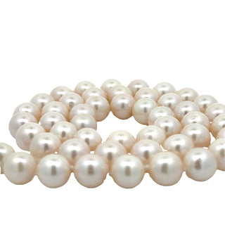 Estate Modern 1960's Japanese Akoya 8.00-8.50 mm Cultured Pearl Necklace — side view