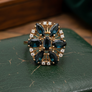 Estate Modern Blue Sapphire And Diamond 14kt Yellow Gold Cluster Ring