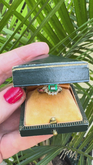 Estate Fine Emerald and Diamond Platinum Ring — detail view