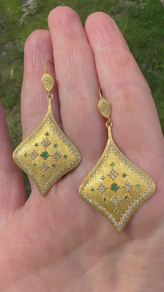 Italian Designer Diamond & Emerald 18Kt Yellow Gold Dangle Earring — detail view