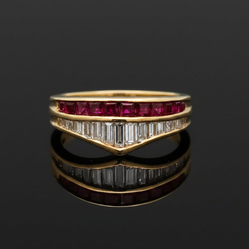 Estate jewelry — A Chevron of Rubies, in Yellow Gold, Ruby, cabochon cut, 0.80 cttw, VS1-VS2 clarity