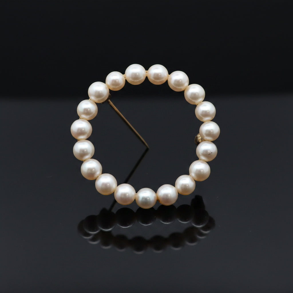 Estate jewelry — Contemporary Cultured Pearl & 14K Yellow Gold Circle Brooch, Cultured Pearl, round