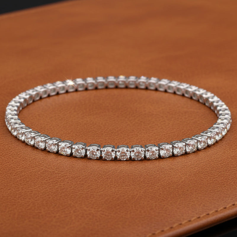 Estate jewelry — Classico 5.0 ctw Diamond and 14K White Gold Tennis Bracelet, Diamonds 5.00 ctw