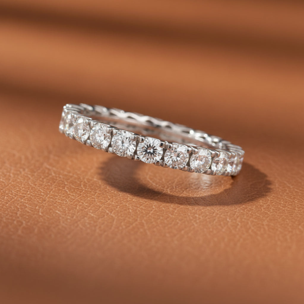 Estate jewelry — Maya Lianna Diamond and 14K White Gold Eternity Ring, Diamonds 2.00 ctw H-I color SI1-SI2