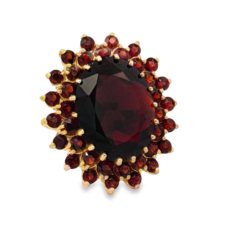 Estate jewelry — Estate English Garnet and 9K Yellow Gold Ring