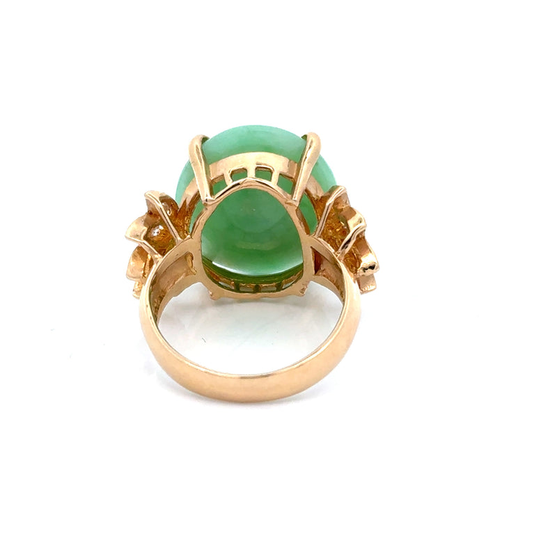 Estate jewelry — Estate Modern 1980's 23.00ct Jade and Diamond 14Kt Yellow Gold Ring