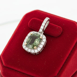 Estate Natural Alexandrite (Color Change Bluish Green to Purple) GIA and Diamond Pendant — detail view