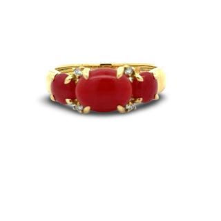 Estate Italian Natural Coral and Diamond 18kt Yellow Gold Ring — detail view